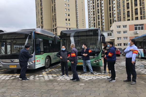 中共郑州赫喆文化传播有限公司团支部召开“疫情防控常态化，为公共交通助力”志愿服务实践活动